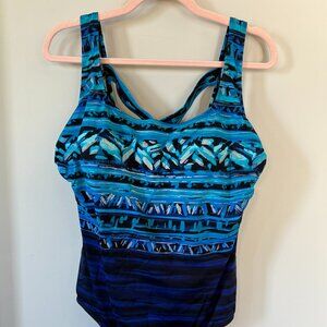Great Lengths Blue Abstract One Piece Swimsuit Womens Size 18 Tummy Control